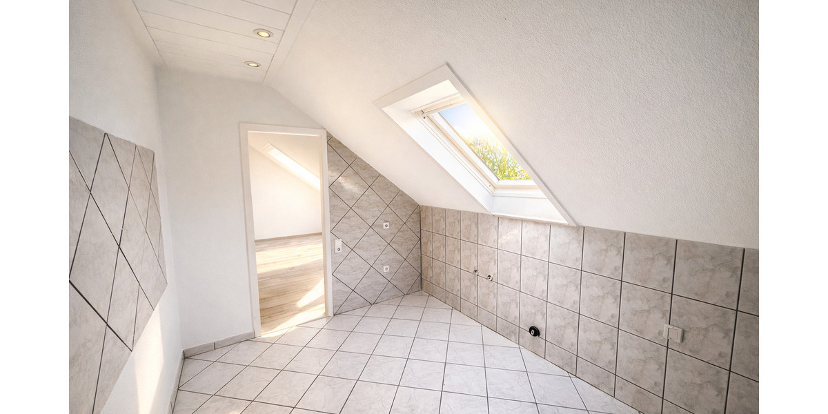 Etagenwohnung Wuppertal Langerfeld - 4 Zimmer, 134 m&sup2;, 999&euro; | Angebot:25796886