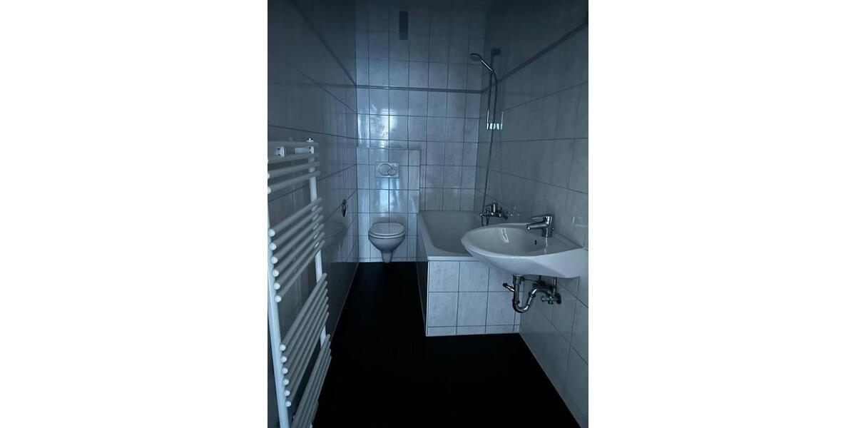 Etagenwohnung Essen Stadtbezirk IV - 3 Zimmer, 70 m&sup2;, 560&euro; | Angebot:24602581