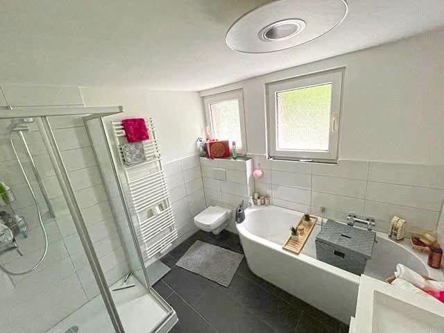 Etagenwohnung Solingen - 3 Zimmer, 75 m&sup2;, 185.000&euro; | Angebot:26019424