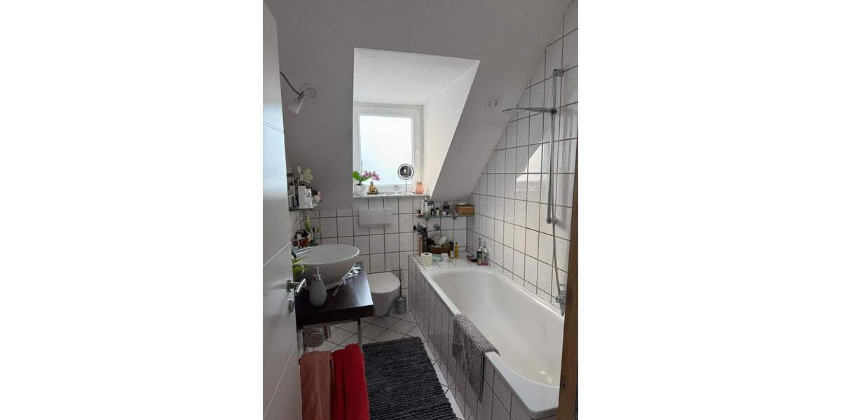 Etagenwohnung Krefeld Cracau - 3 Zimmer, 65 m&sup2;, 620&euro; | Angebot:25776309