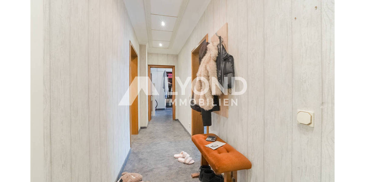 Etagenwohnung Duisburg Neumühl - 4 Zimmer, 103 m&sup2;, 129.000&euro; | Angebot:26617345