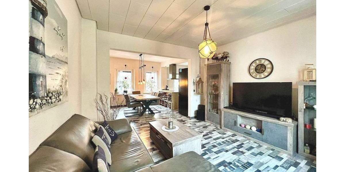 Mehrfamilienhaus, Wohnhaus Krefeld Uerdingen - 6 Zimmer, 145 m&sup2;, 259.000&euro; | Angebot:25692546