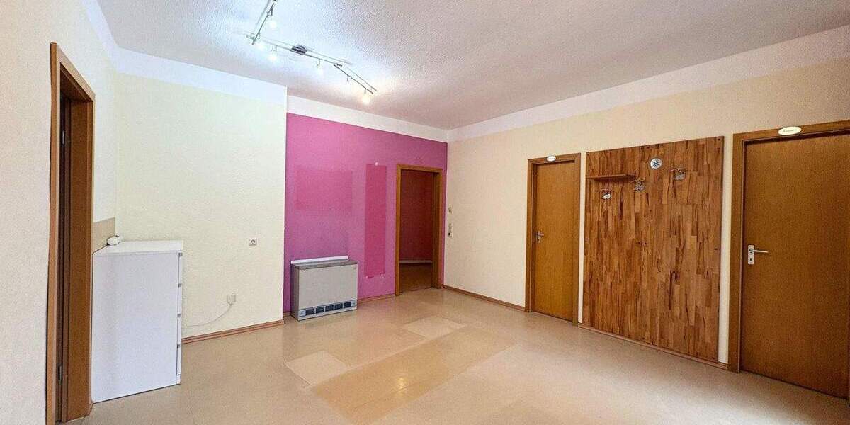 Gewerbeobjekt Gelsenkirchen Rotthausen - 5 Zimmer, 590&euro; | Angebot:25679235