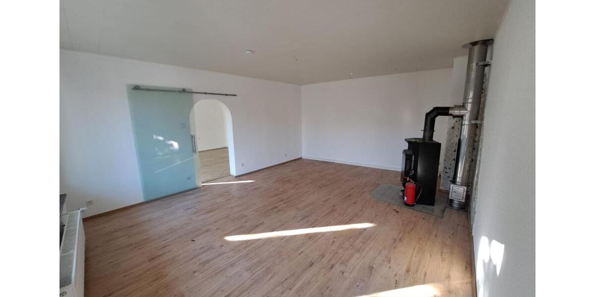 Etagenwohnung Krefeld Fischeln - 4 Zimmer, 112 m&sup2;, 1.420&euro; | Angebot:27549524