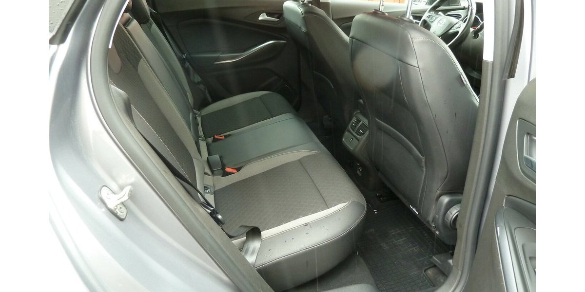 Opel Grandland X Innovation 1.5 D Automatik Navi LED 171.000 km 10.900 &euro; Ratingen 40885