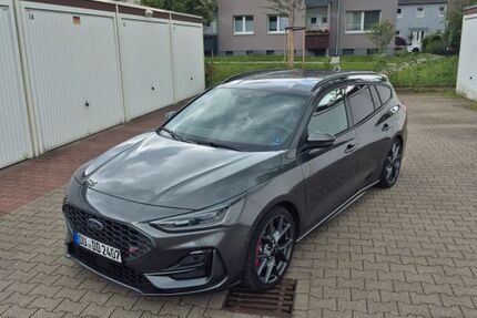 Ford Focus 16.000 km 34.850 &euro; Duisburg 47249