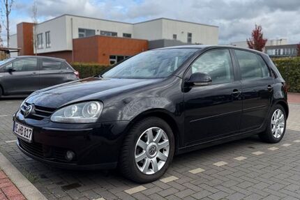 VW Golf 133.000 km 4.400 &euro; Langenfeld 40764