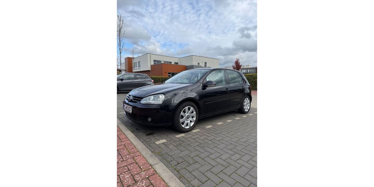 VW Golf 133.000 km 4.400 &euro; Langenfeld 40764