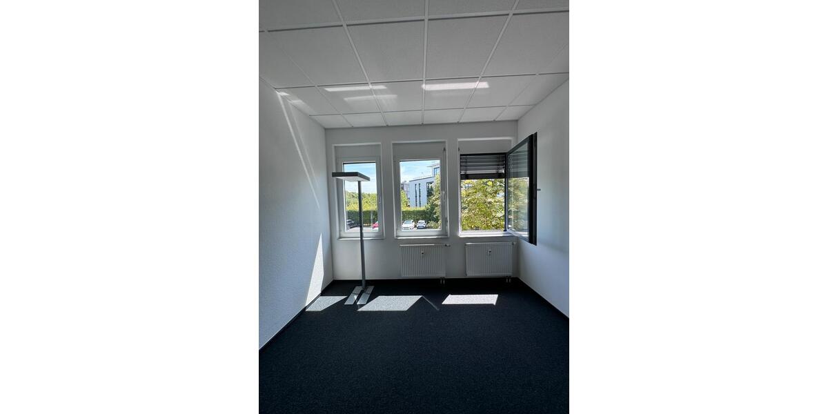 Gewerbeobjekt Langenfeld (Rheinland) - 11&euro; | Angebot:24763357