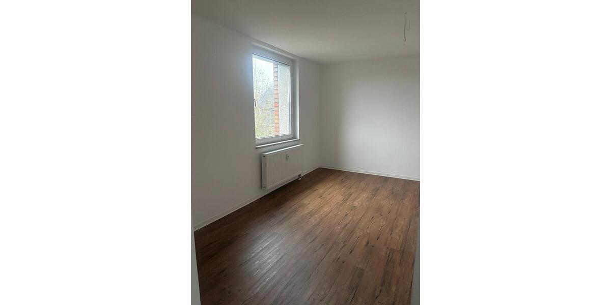 Etagenwohnung Duisburg Walsum - 2 Zimmer, 84 m&sup2;, 735&euro; | Angebot:25961211