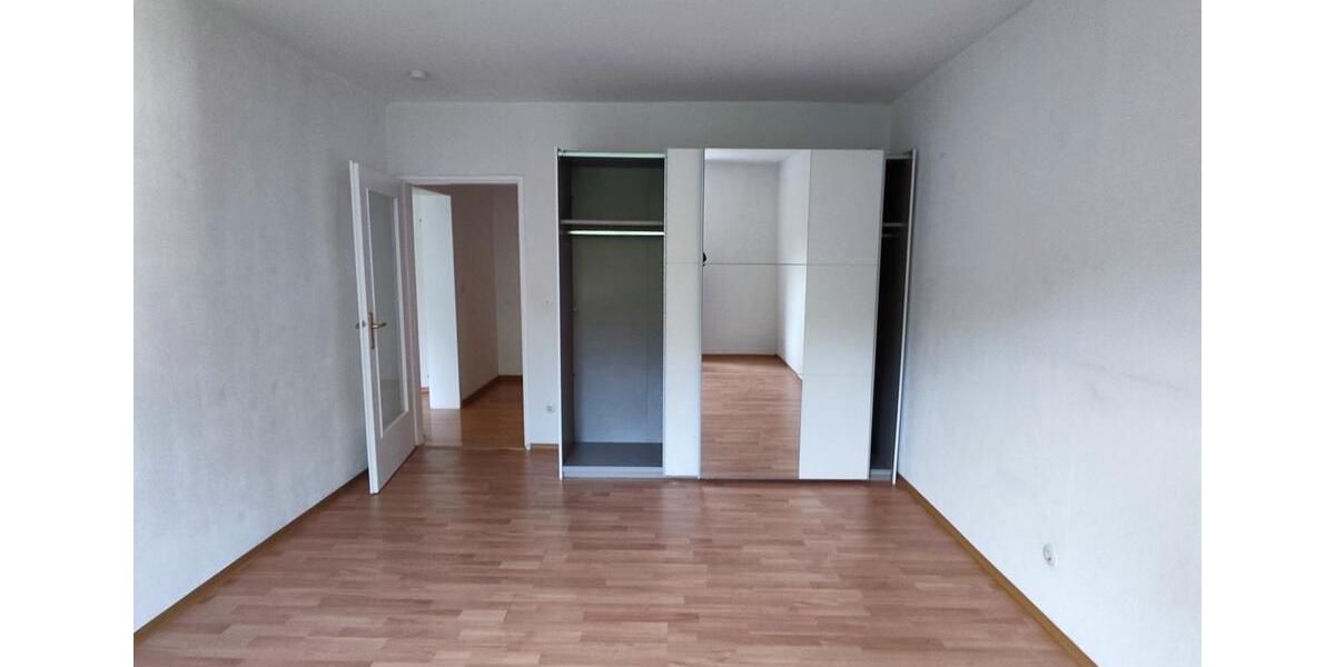 Etagenwohnung Velbert Langenberg - 2 Zimmer, 63 m&sup2;, 115.000&euro; | Angebot:25980342