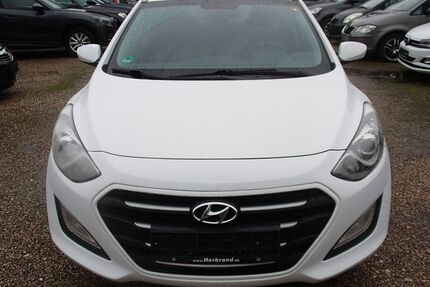 Hyundai i30 212.000 km 4.499 &euro; Oberhausen 46149