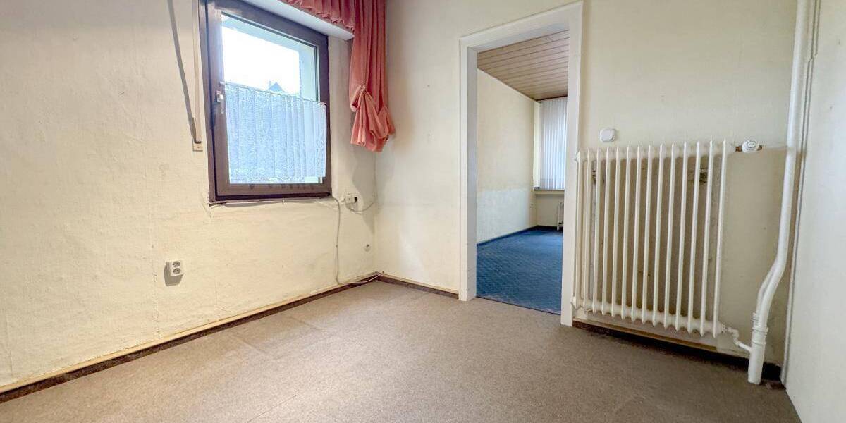 Einfamilienhaus Oberhausen Sterkrade-Mitte - 8 Zimmer, 145 m&sup2;, 275.000&euro; | Angebot:26572490