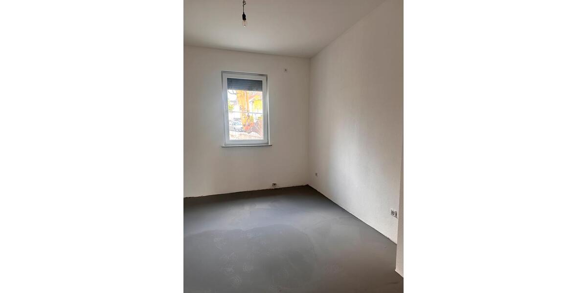 Erdgeschoßwohnung Solingen Wald - 3 Zimmer, 80 m&sup2;, 1.000&euro; | Angebot:27553046