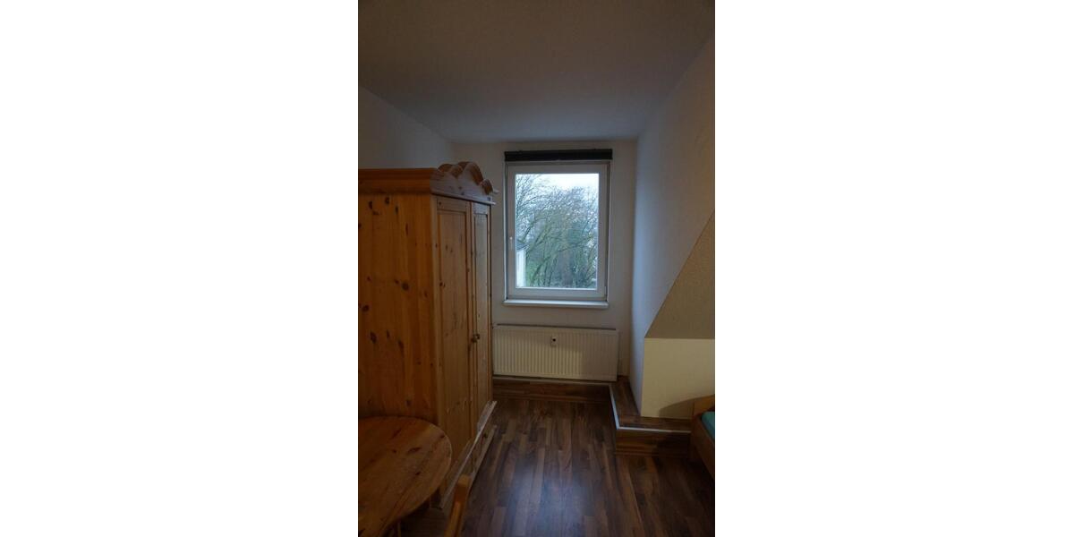Dachgeschoßwohnung Essen Stadtbezirk III - 3 Zimmer, 70 m&sup2;, 150.000&euro; | Angebot:27189130