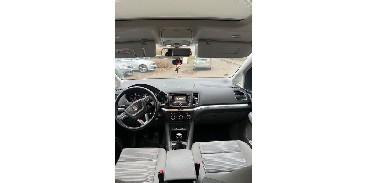 Seat Alhambra 253.021 km 8.999 &euro; Dusseldorf 40597