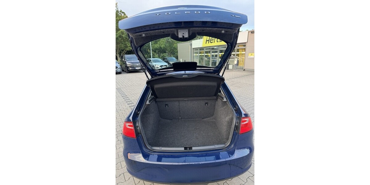 Seat Toledo IV 76.000 km 11.900 &euro; Essen 45121