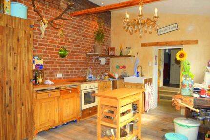 Wohnung Duisburg Essenberg - 16 Zimmer, 600 m&sup2;, 550&euro; | Angebot:26444153
