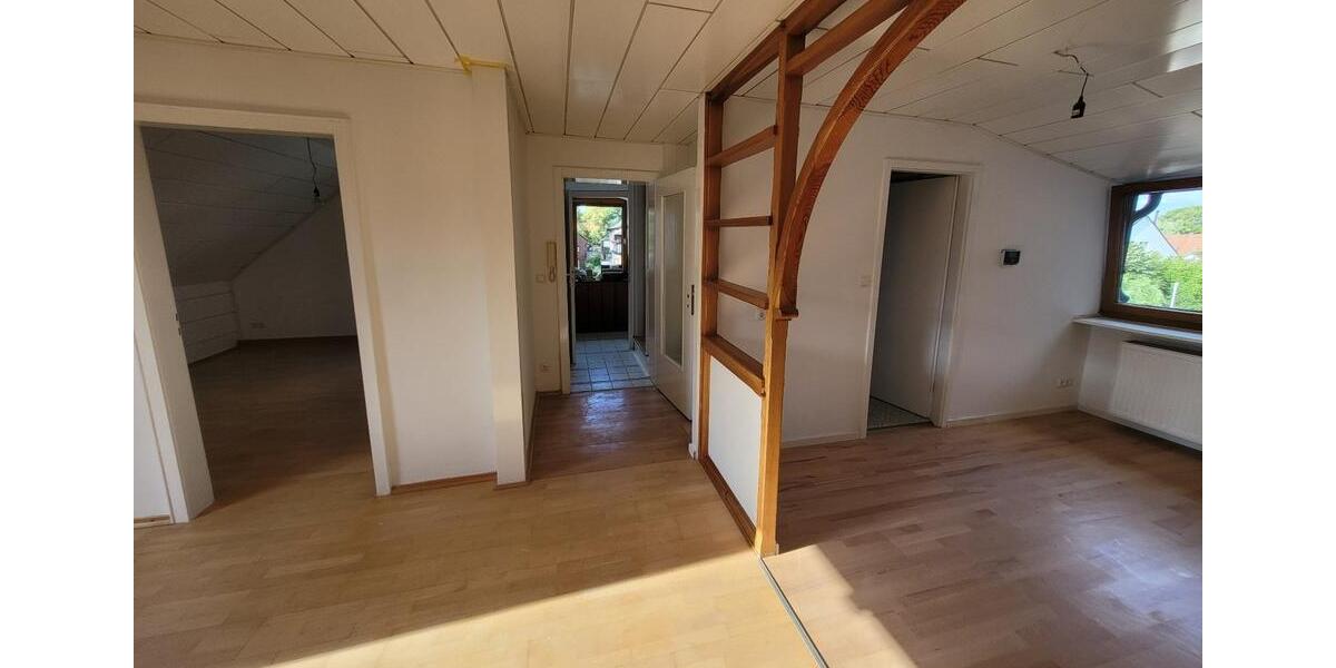 Dachgeschoßwohnung Duisburg Angerhausen - 4 Zimmer, 56 m&sup2;, 610&euro; | Angebot:27583218