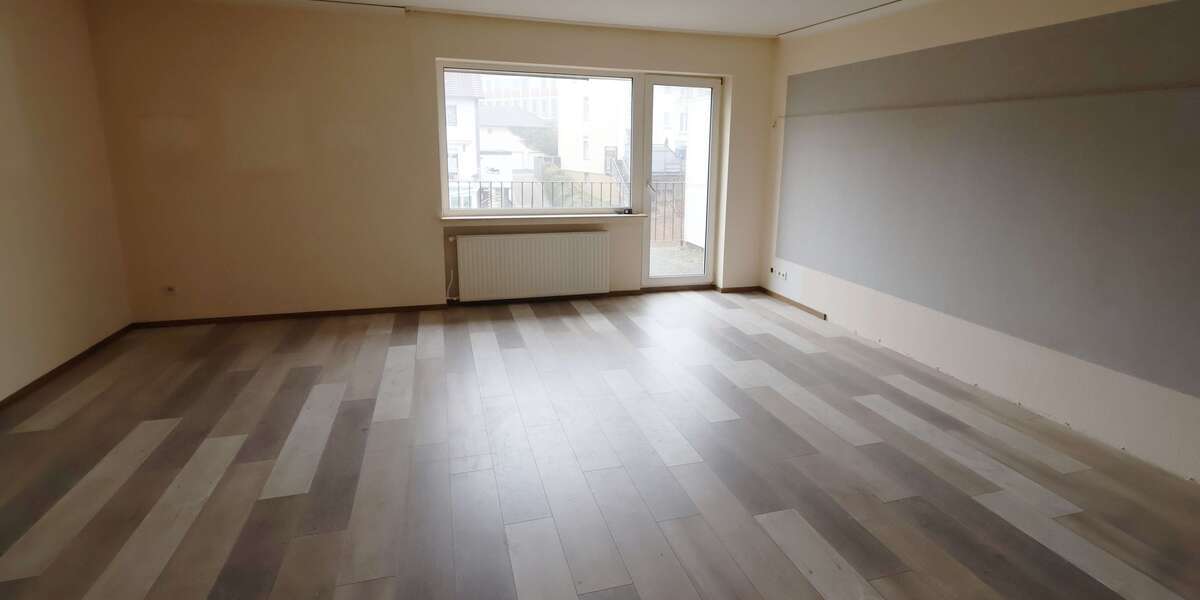 Etagenwohnung Wuppertal Gemarkung Ronsdorf - 3 Zimmer, 80 m&sup2;, 620&euro; | Angebot:25471656
