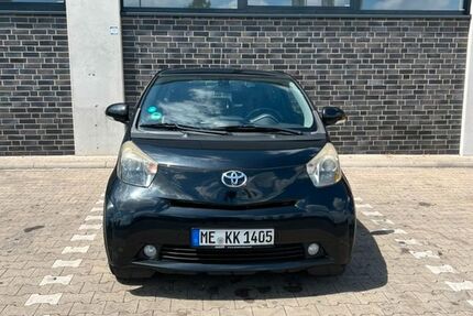 Toyota IQ 147.590 km 2.400 &euro; Essen 45329