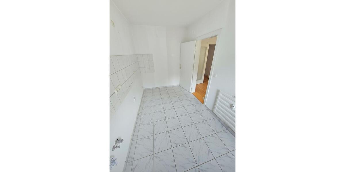 Etagenwohnung Essen Stadtbezirk III - 2 Zimmer, 61 m&sup2;, 670&euro; | Angebot:25933372